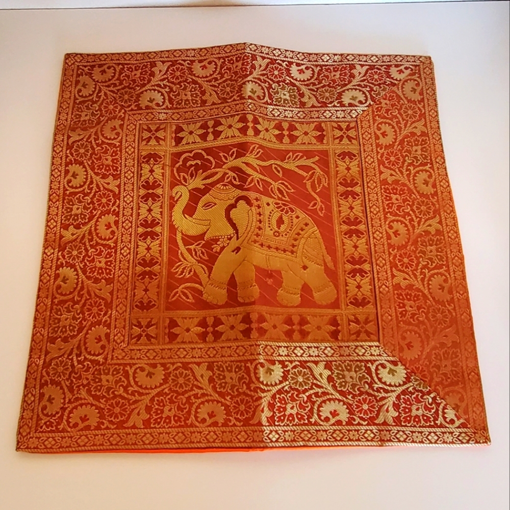 🔥 SOLD Brand New Orange zippered Pillow Cover Case from Thailand